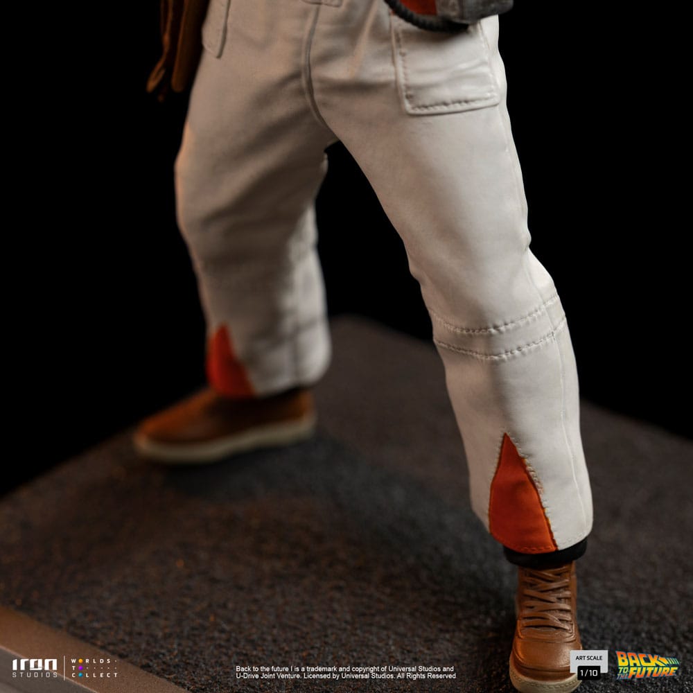 Zurück in die Zukunft Art Scale Statue 1/10 Doc Brown 22 cm
