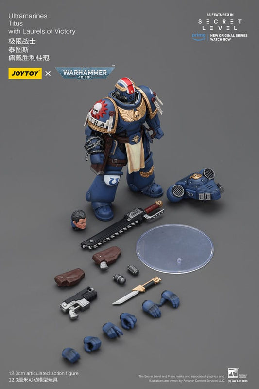 Warhammer 40,000 Actionfigur Ultramarines Titus with Laurels of Victory 13 cm