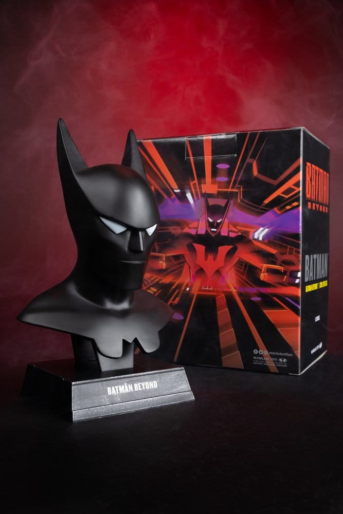 DC Direct Prop-Replik 1/3 Batman Cowl (Batman Beyond Animated) 18 cm 