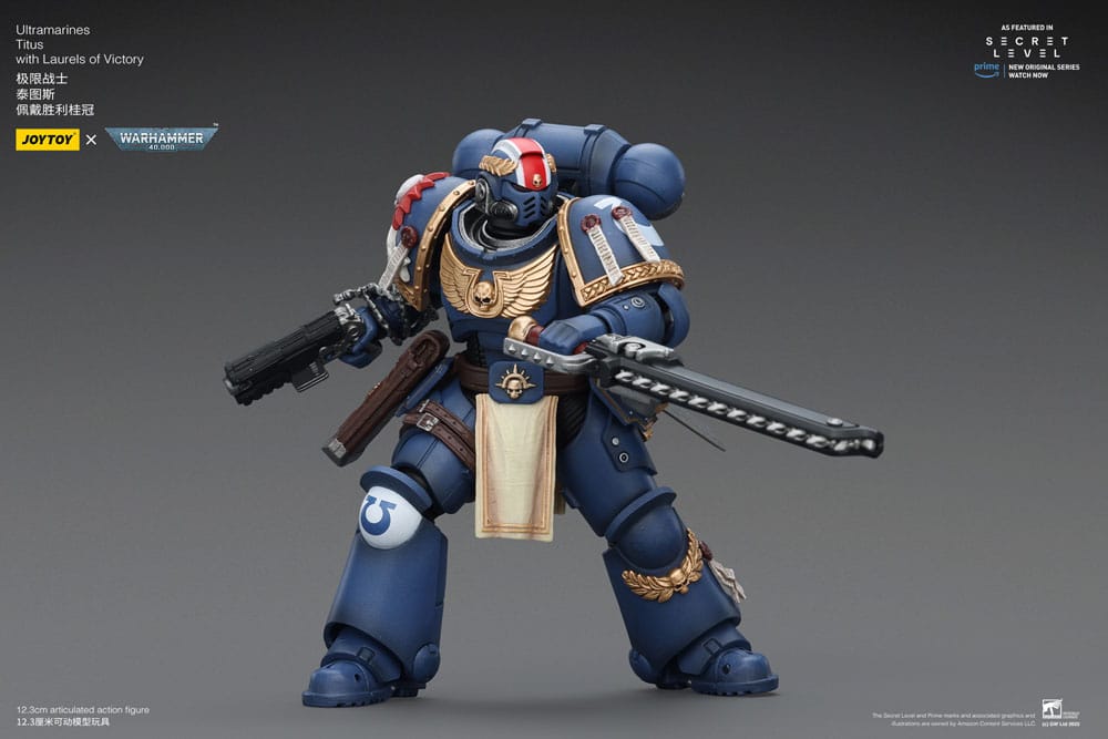 Warhammer 40,000 Actionfigur Ultramarines Titus with Laurels of Victory 13 cm